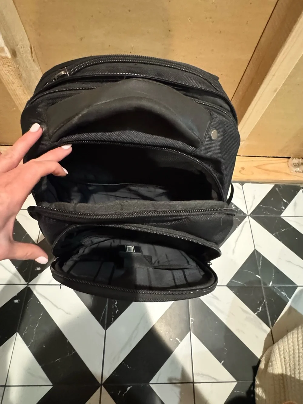 Kenneth Cole Reaction Black Travel Backpack with Multiple Zip Pockets